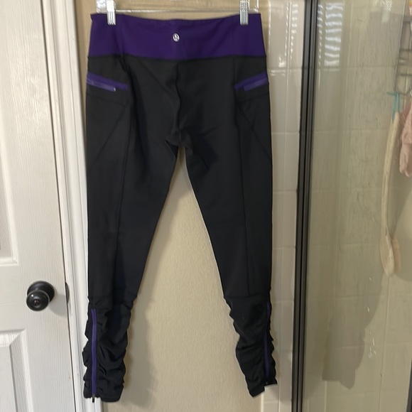 New Lululemon dance yoga black pants w ruching, purple waist band pockets 10 - Picture 3 of 10